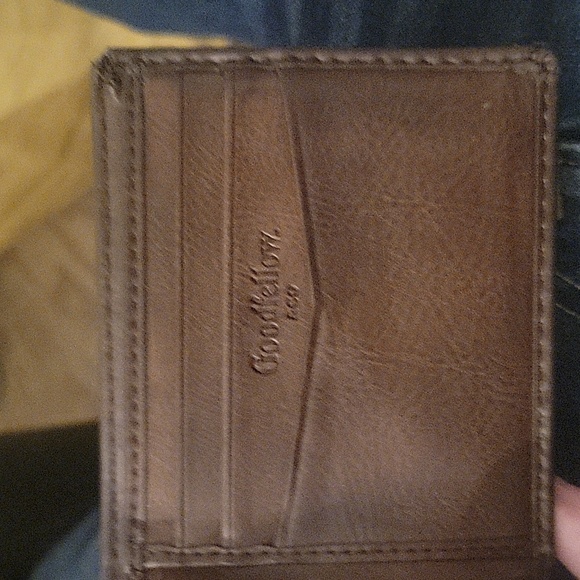 Goodfellow and Co Leather Wallet - Picture 3 of 5